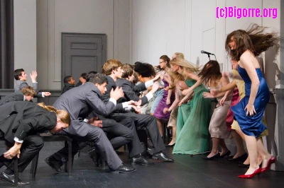 21/10/10 : Kontakthof de Pina Bausch dansé par des adolescents/ Stéphane Boularand (c)Bigorre.org