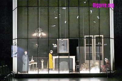 La fuite de Mikhaïl Boulgakov mise en scène par Macha Makeïeff