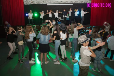 Bal de promo des écoles Prévert et Rimbaud de Barbazan debat/ Stéphane Boularand (c)Bigorre.org
