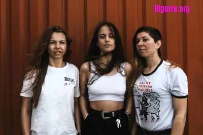 Anaïs Belmonte, Gabbie Burns et Marine Masachs/ Jennifer Masachs Gabbie Burns