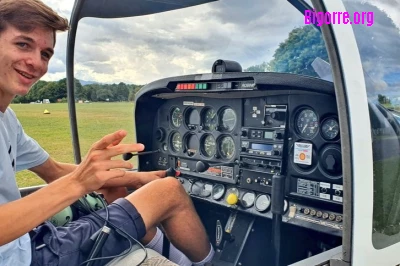 Un des élèves de l’option aéronautique prêt à faire son (en)vol