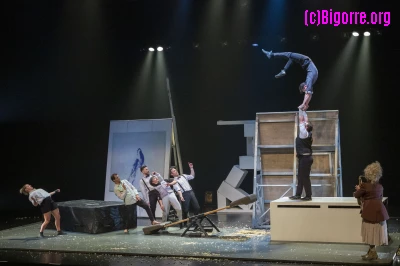La Machine de Cirque pour deux représentations au Parvis les 19 et 20 décembre 2023./ Stéphane Boularand (c)Bigorre.org