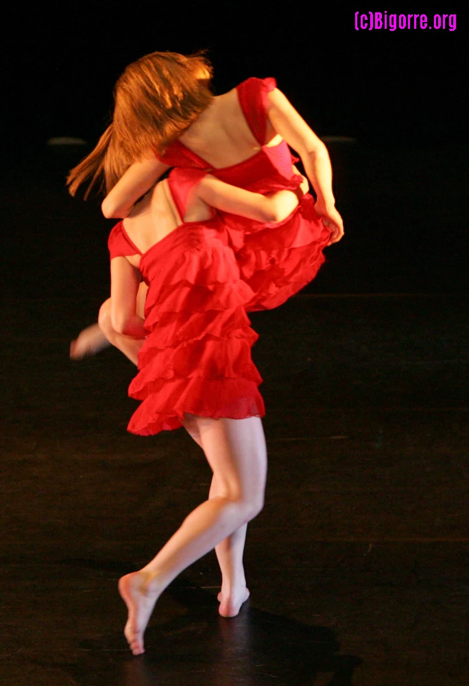 Meryl et Cléo Lagoin aux rencontres chorégraphique de danse   