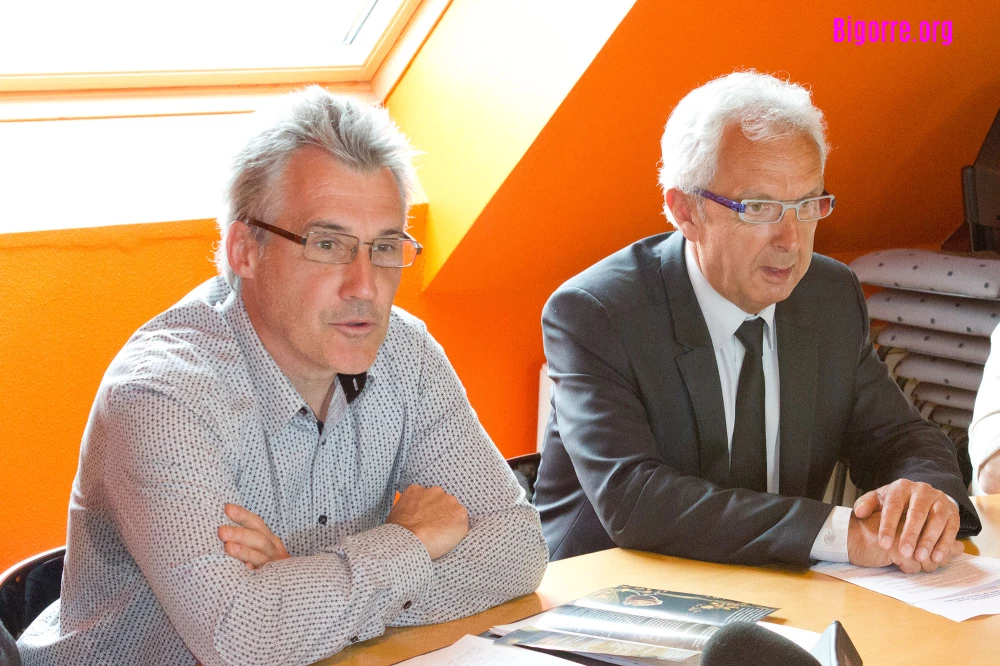 16/05/13 : Bruno Spiesser et Michel Pélieu présentent La belle et la bete à Gavarnie   