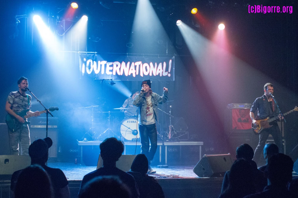 outernational a la gespe   