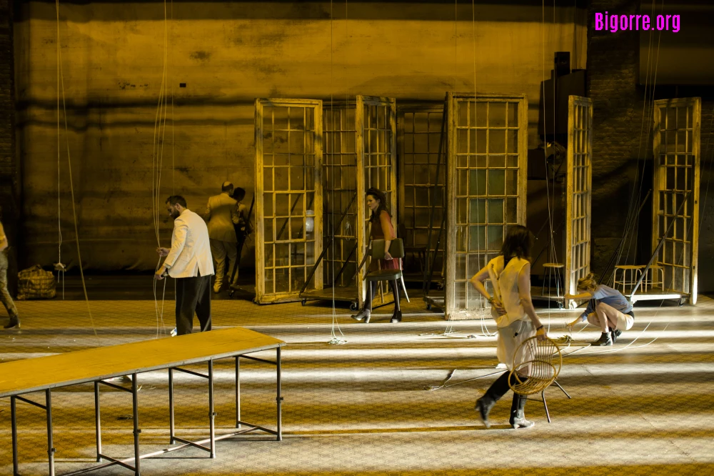 Tg Stan dans La Cerisaie, photo Koen Broos