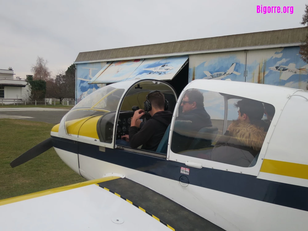 Vol en avion des élèves du BIA du Lycée Jean Dupuy à Tarbes