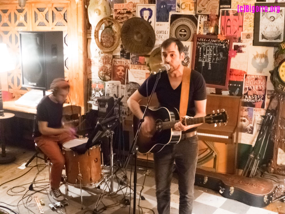 Ouest / Megaphone Tour / Le Celtic, Tarbes