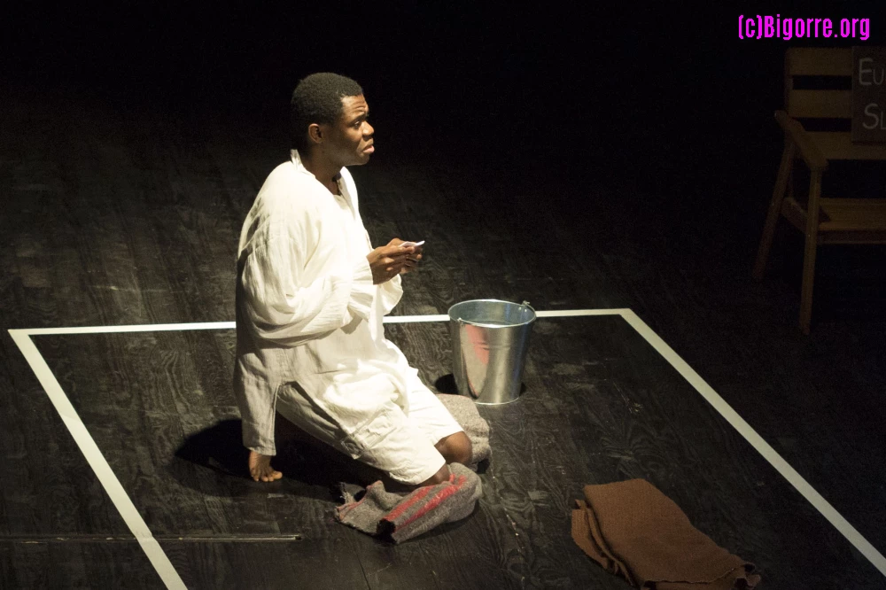 64446 Nelson Mandela par le Théâtre en Anglais