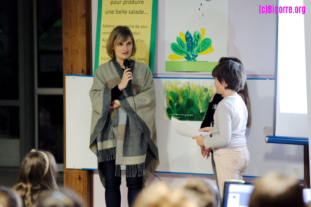 Joanna Wiejak à La foire aux livres à Barbazan-Debat