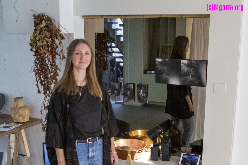 Flo Théas Bays, la vidéo pour montrer l’invisible