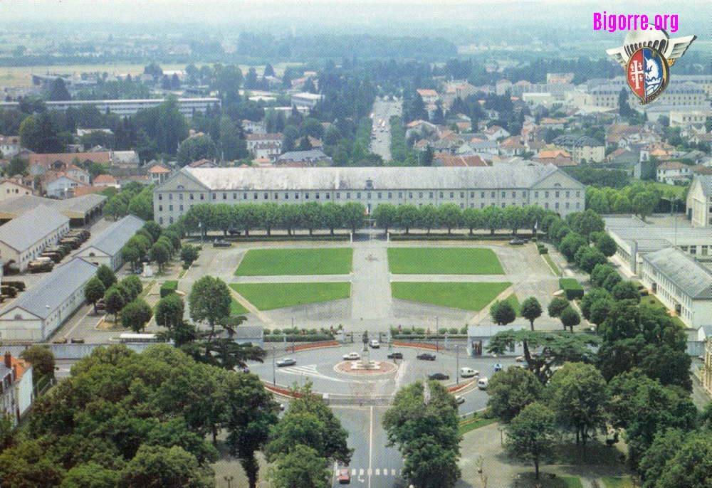 Vue aérienne du quartier Larrey à Tarbes