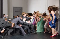 21/10/10 : Kontakthof de Pina Bausch dansé par des adolescents/ Stéphane Boularand (c)Bigorre.org