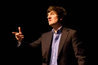Gaspard Proust au Parvis/ Stéphane Boularand (c)Bigorre.org