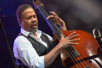 29/07/15 : Stanley Clarke à Jazz In Marciac/ Stéphane Boularand (c)Bigorre.org