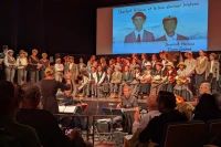 Plus de 40 collègiens sur la scène du Conservatoire Henri Duparc pour une comédie musicale XL/ Stéphane Boularand (c)Bigorre.org
